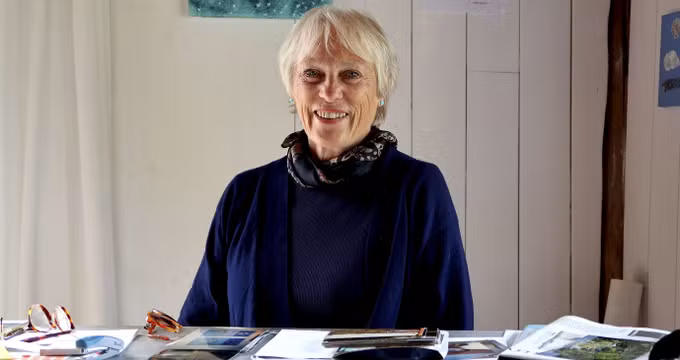 Kari Gjertsen Trythall i atelieret